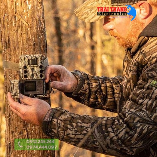 Máy bẫy ảnh Bushnell 32MP Core DS 4K Camo 119987M