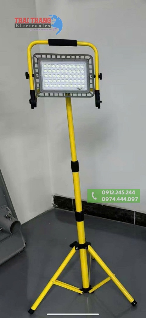 CHÂN ĐẾ DÀNH CHO ĐÈN CÔNG TRƯỜNG 1 ĐÈN WINNING LIGHT CD4550