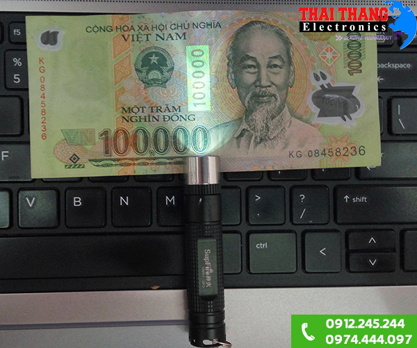 Đèn pin UV siêu sáng Supfire UV01