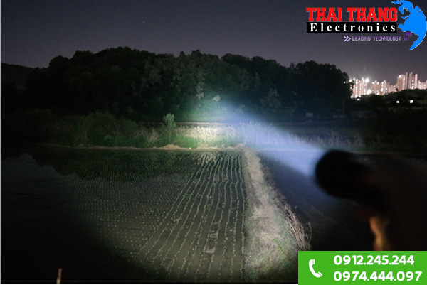 Đèn pin chuyên dụng Hàn Quốc Led 10W PL-X