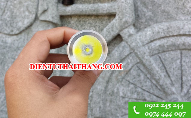 JUG CK10 đèn pin gài siêu sáng