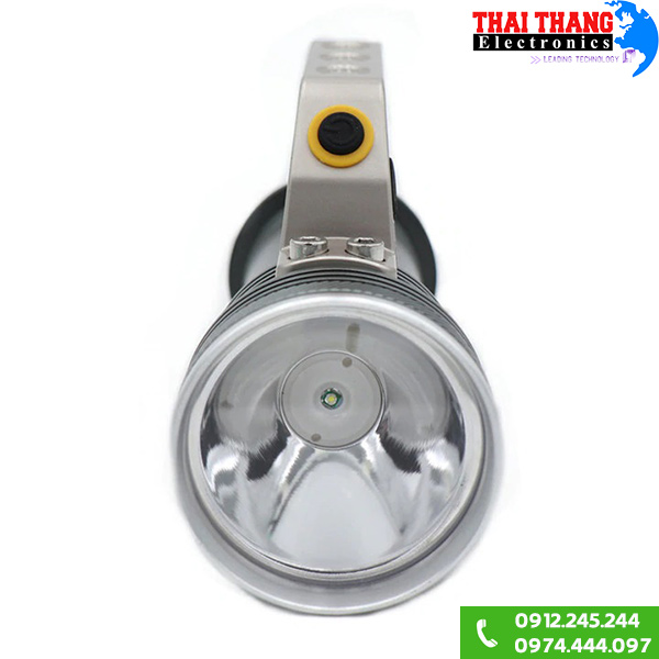 Đèn pin siêu sáng XML-T6 10W Y520