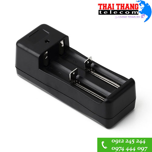 Sạc pin đôi 18650 3.7V 500mA đa năng