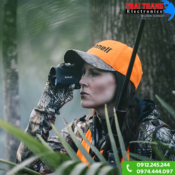 Ống nhòm đo khoảng cách Bushnell Prime 1700m