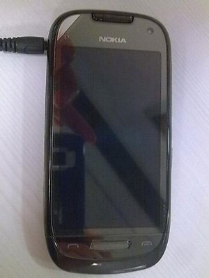 Rò rỉ điện thoại Nokia C7 với camera 8 “chấm”